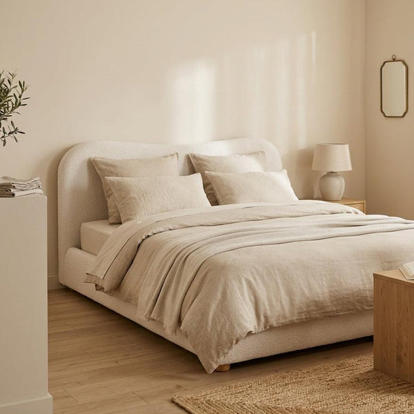Hugo - Ottoman Bed - 200 cm - Bouclé Fabric - Beige
