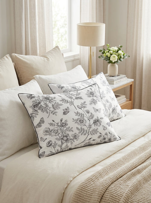 Flight of Butterflies - Set of 2 Cotton Satin Pillowcases Flight of Butterflies White