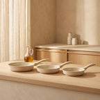 Pure - Set van 3 koekenpannen - Gerecycled gietaluminium met PFAS-vrije antiaanbaklaag - Ø 20/24/28 cm