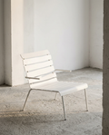 Aligned - Chaise Basse - Aluminium - Blanc