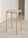 August - Stehtisch - Aluminium - Sand