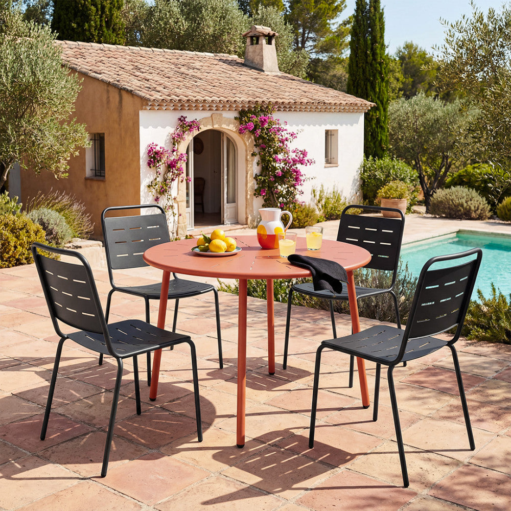 Zola - Round 4-Seater Garden Dining Table - Metal - Terracotta