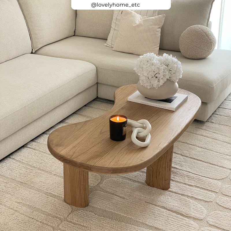 Table basse organique Brandan en bois massif de mindi