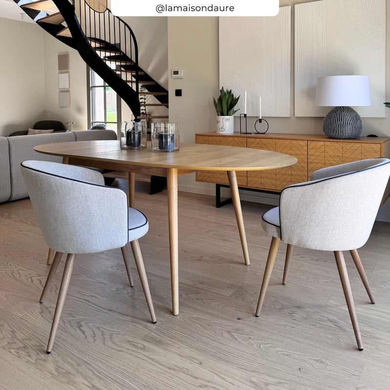 Table ovale Eddy 6/8 personnes extensible en bois clair 170/200 cm