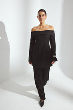 Robe Courte Ajustée À Épaules Dénudées Noir