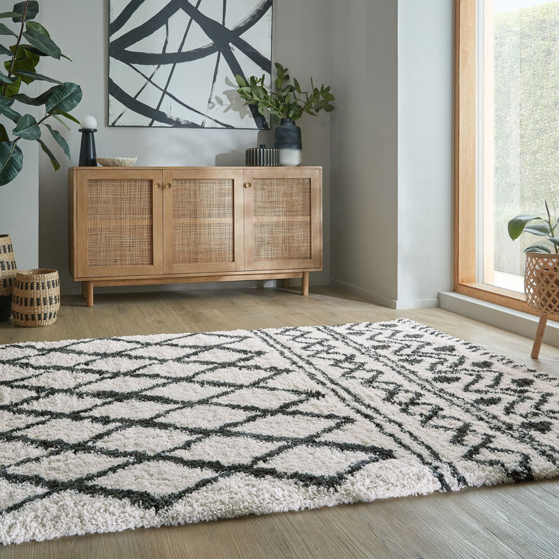 tapis berbere dans un salon scandinave