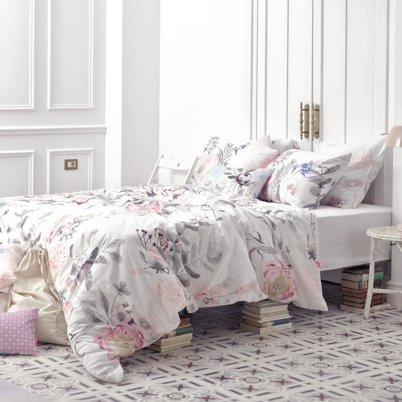 DELICATE BOUQUET FUNDA NORDICA