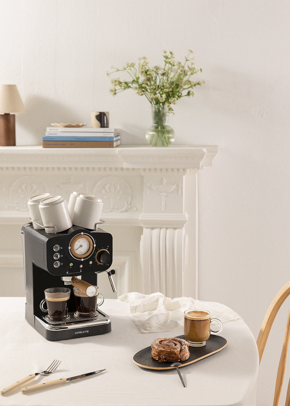 Thera Retro Matt - Cafetera Espresso Con Acabado Mate - Negro