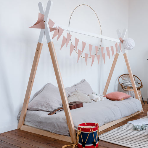 Cama Tipi de plumas - Cama de suelo Montessori