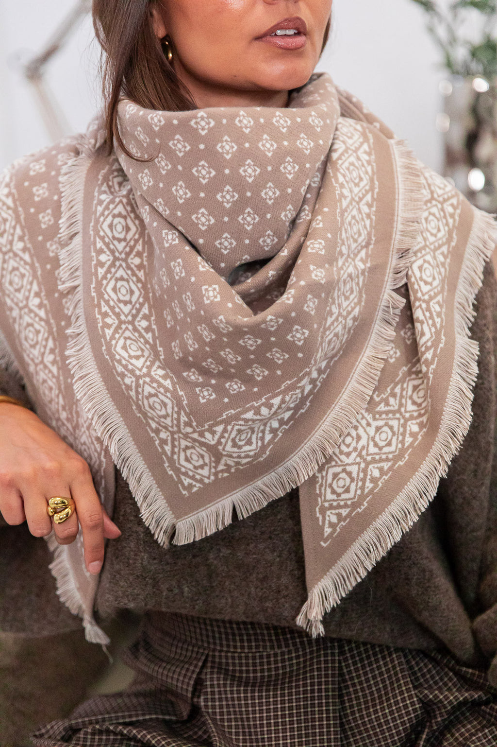 TYAM beige - Bufanda triangular reversible