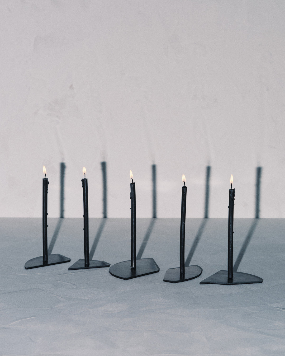 Candelabra - Bougeoir - Acier Bleui - Noir