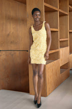 Vestido Corto Estructurado Amarillo