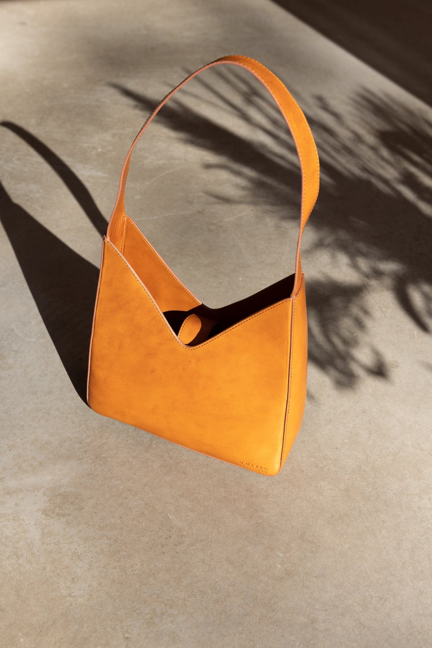 Vicky Shoulder Bag - Cognac