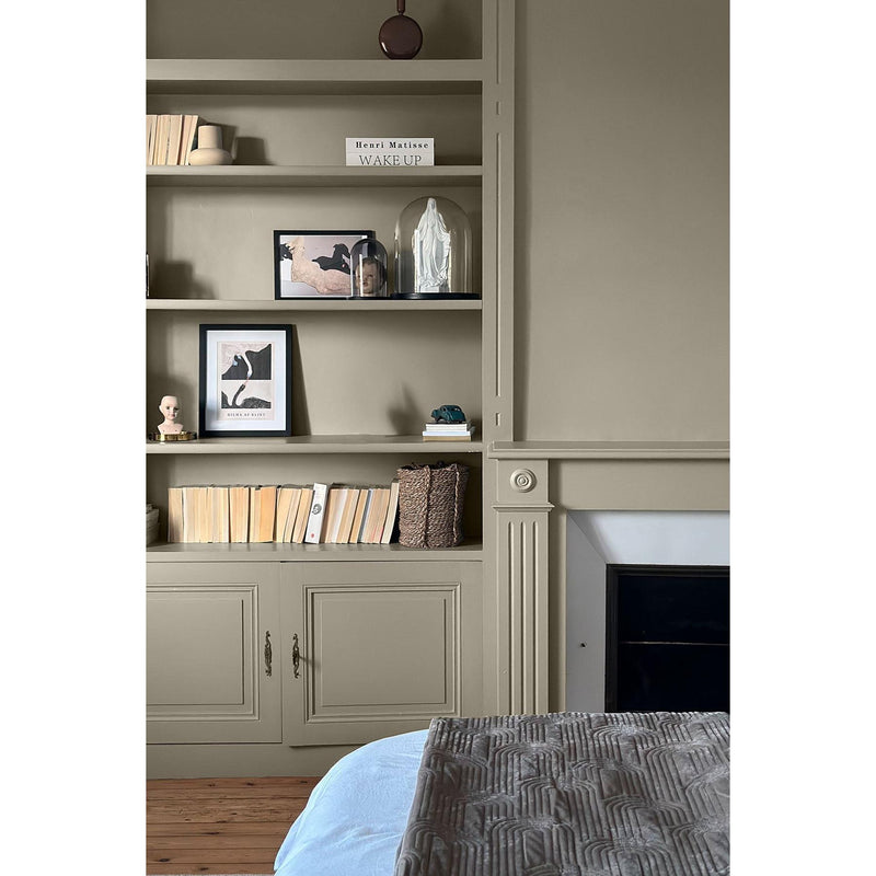 Inspiration déco : ambiance 2 avec la peinture Sepia mania - teinte gris vert || @maison_courbette