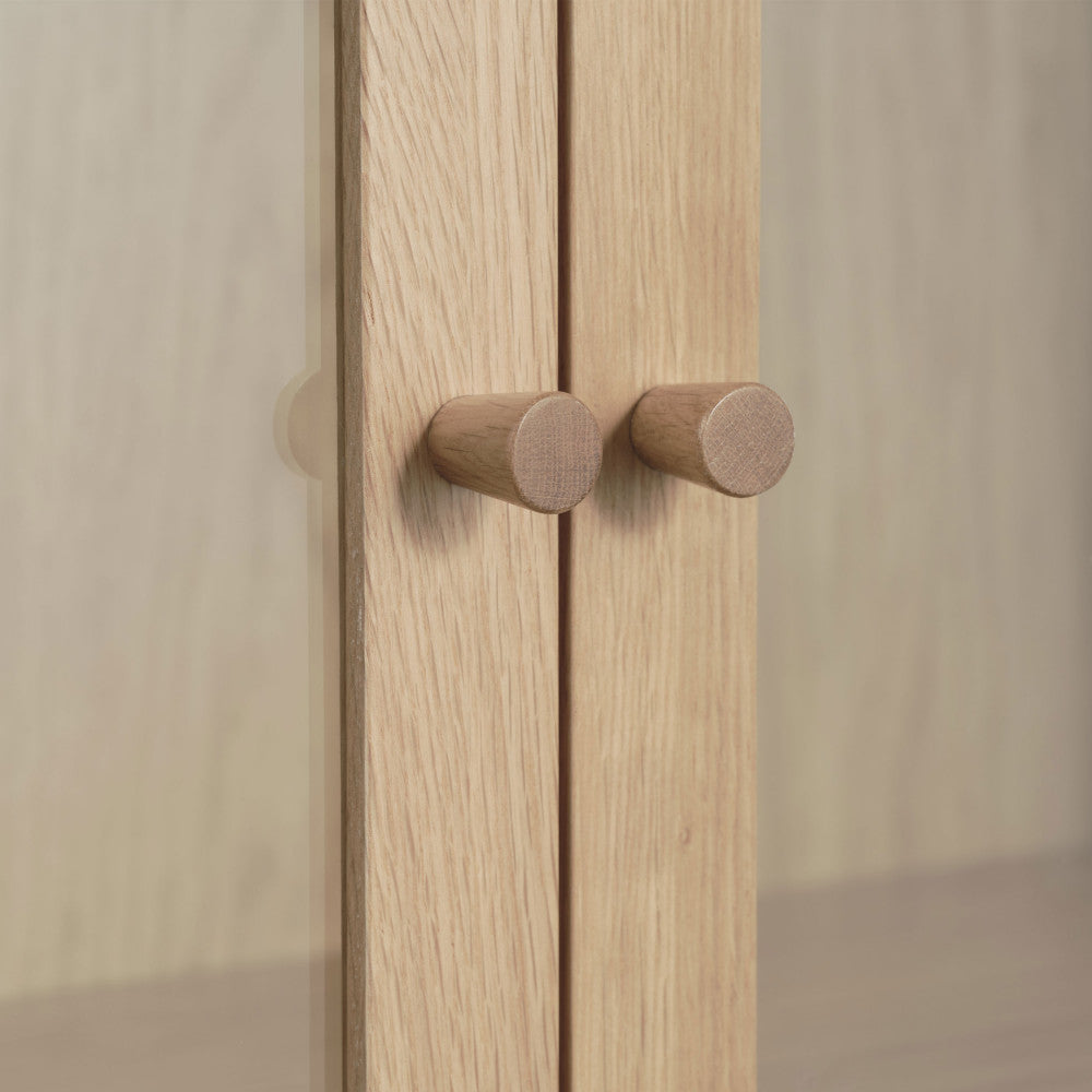Cahir - 2-Door Display Cabinet - Tempered Glass & Wood - Light Wood