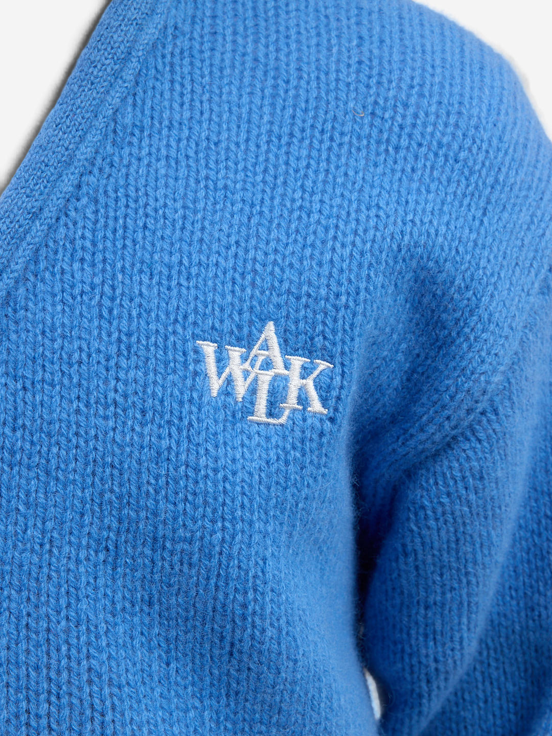 Le Cardigan Bleu Clair