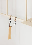 Metallregal RIVO - Anacardo-Beige S-Haken an Anacardo-Beigen Wandregal | Metalbude
