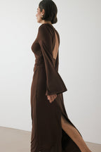 Vestido Largo de Mangas Anchas y Espalda Descubierta Marrón