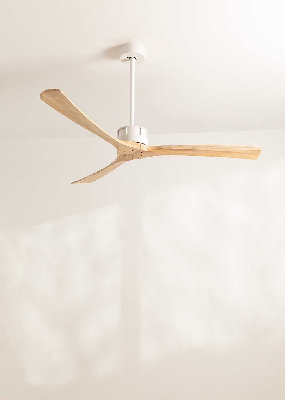 Wind Large DC - Silent XL Wi-Fi 40W Ceiling Fan - White & Natural Wood