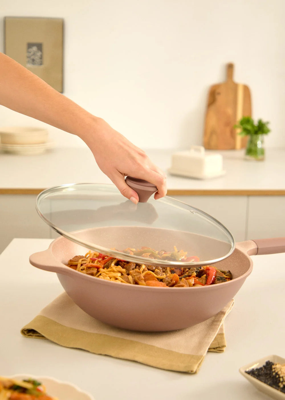 Wok Studio - Wok de aluminio fundido con revestimiento cerámico - Salvia