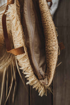 Bolso tote Dithi de rafia