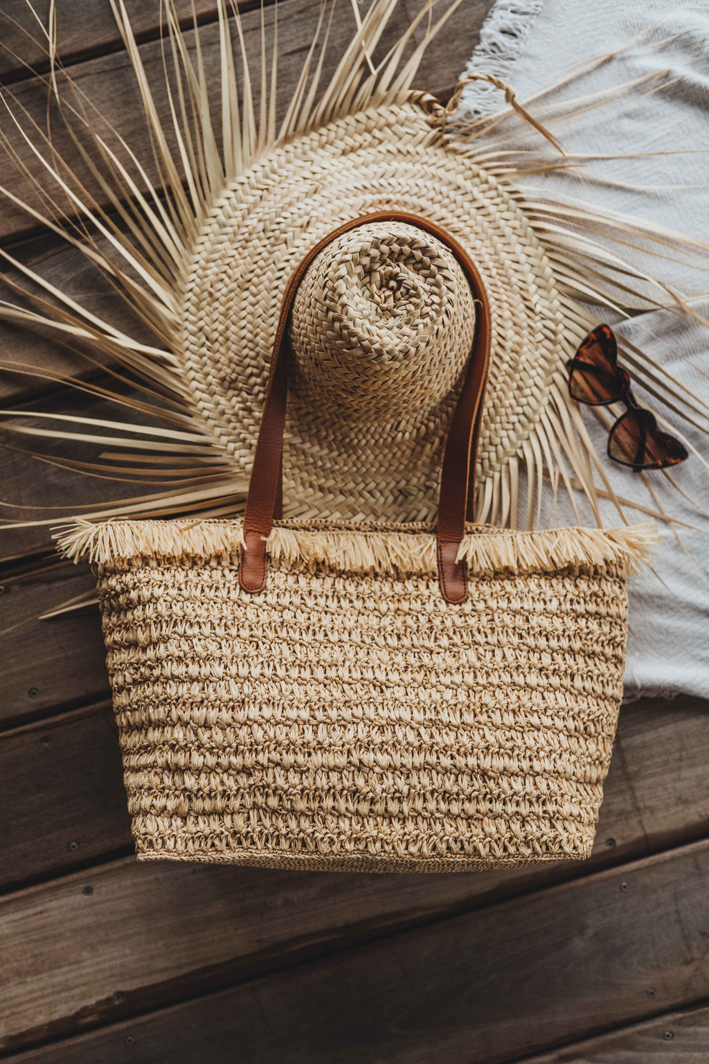Bolso tote Dithi de rafia