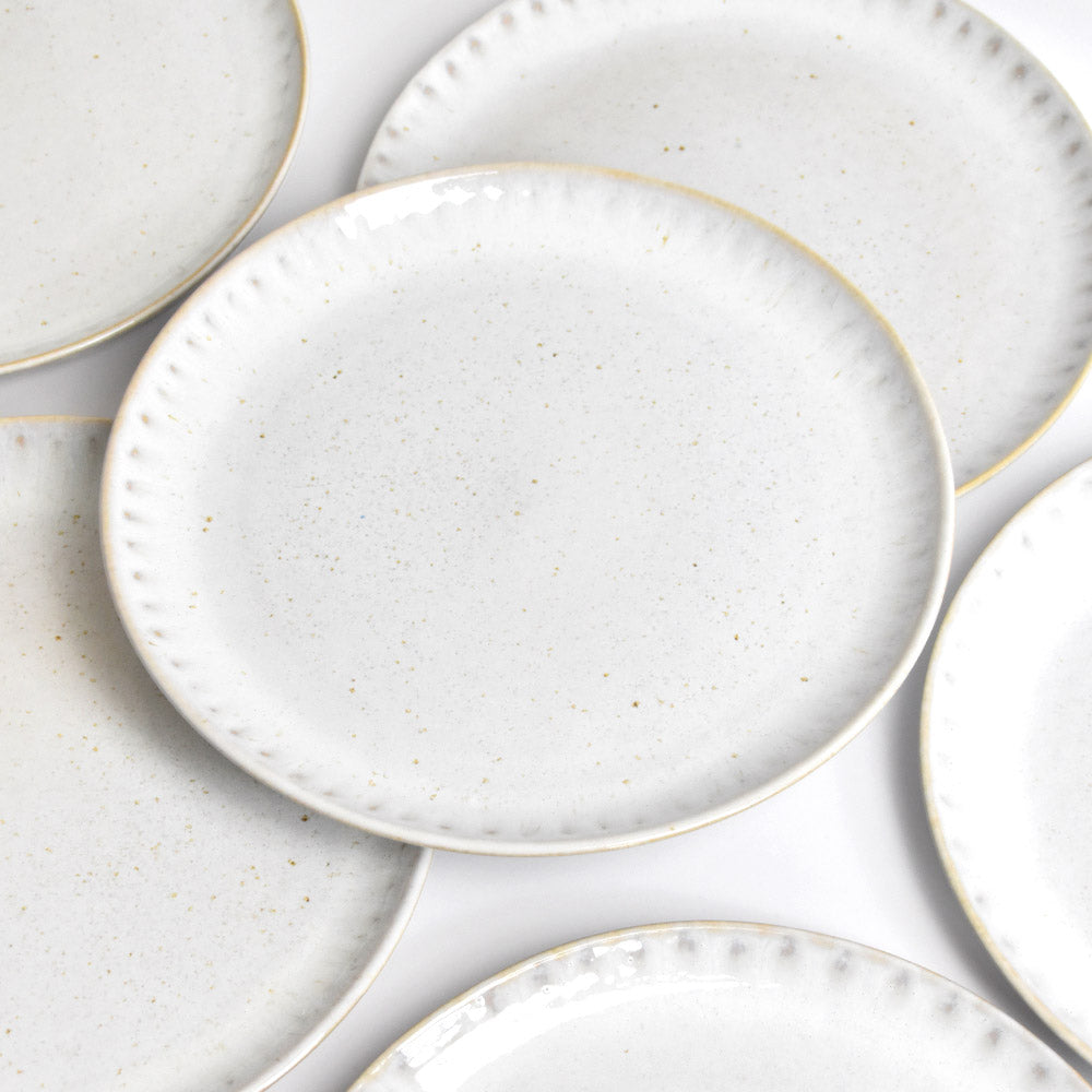 Grandes Assiettes - Blanc Audacieux