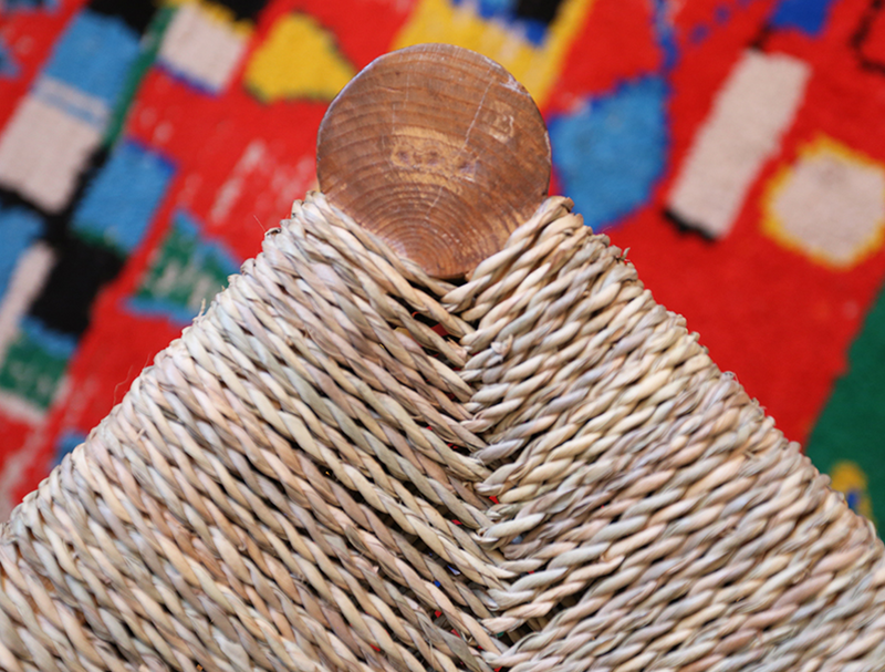 Chaise En Bois Et Paille Fait-Main Au Maroc