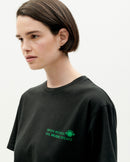 Camiseta negra thinking music festival sostenible-1