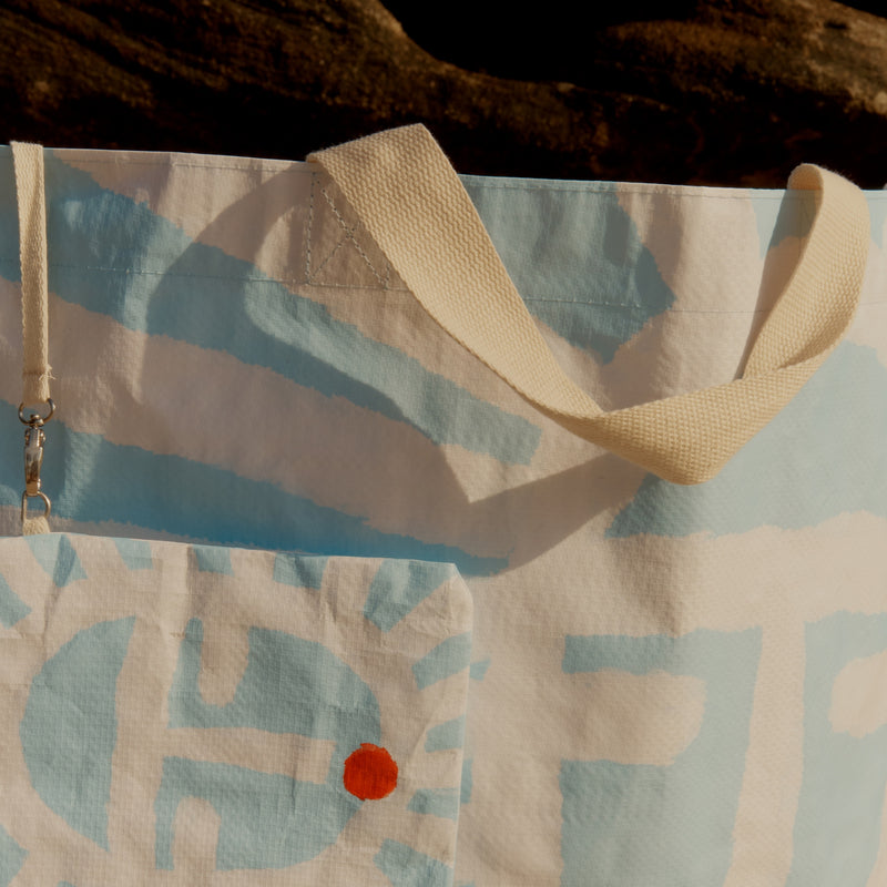 Sac De Plage Carryall Sun Face - Imprimé Bleu Et Blanc