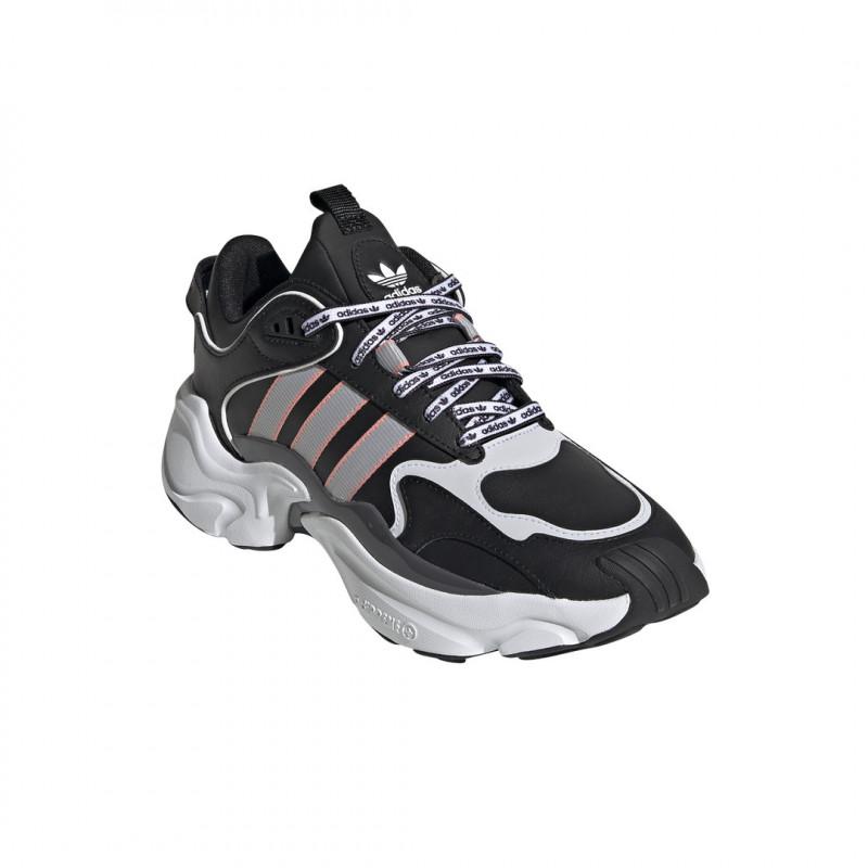 Basket Adidas Originals Magmur Runner - Noir - Femme - Adidas - The Bradery