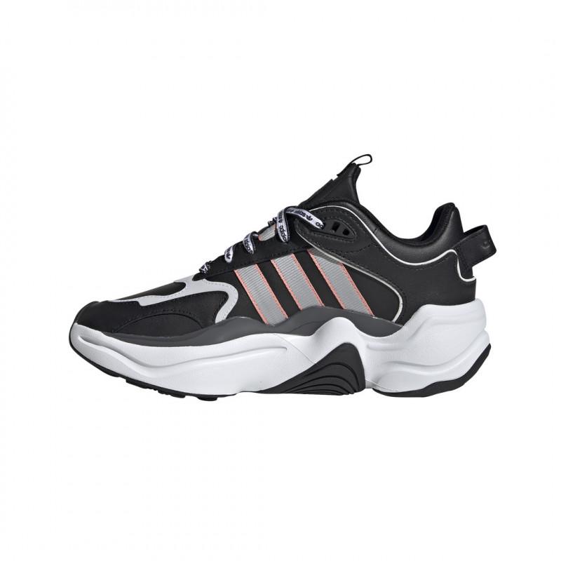 Basket Adidas Originals Magmur Runner - Noir - Femme - Adidas - The Bradery