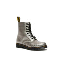 Botas Pascal Stud Emboss Leather Lace Up - Argent - Dr Martens - The Bradery