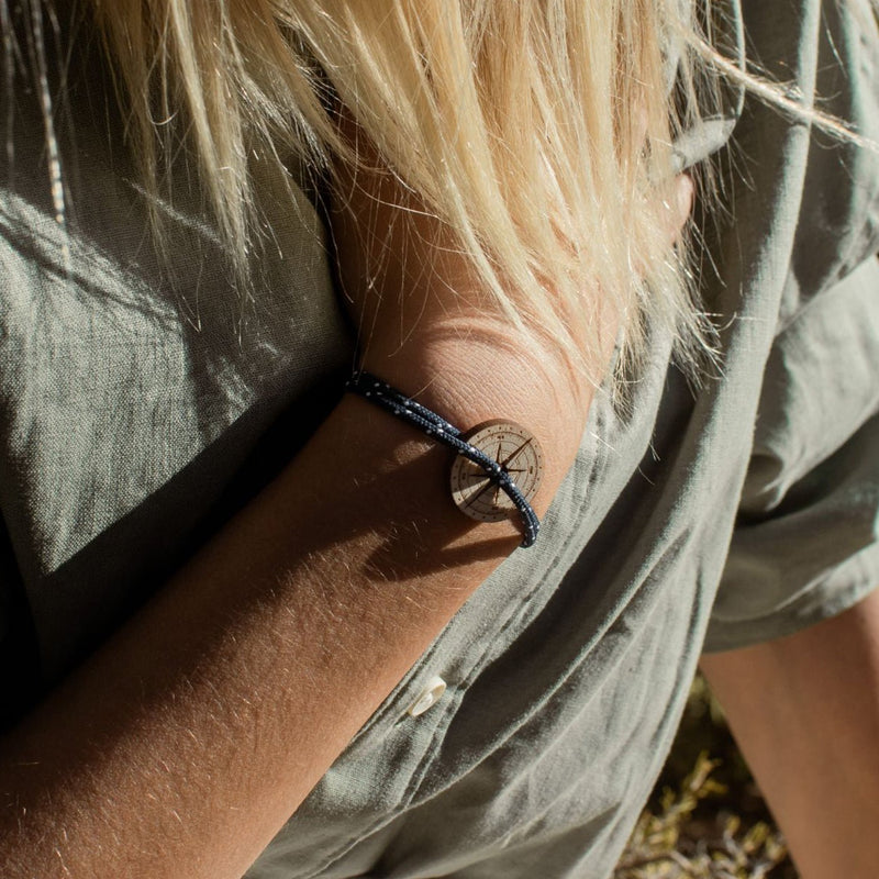 Bracelet - Feuille - Bleu Et Blanc - Le Vent à la Française - The Bradery