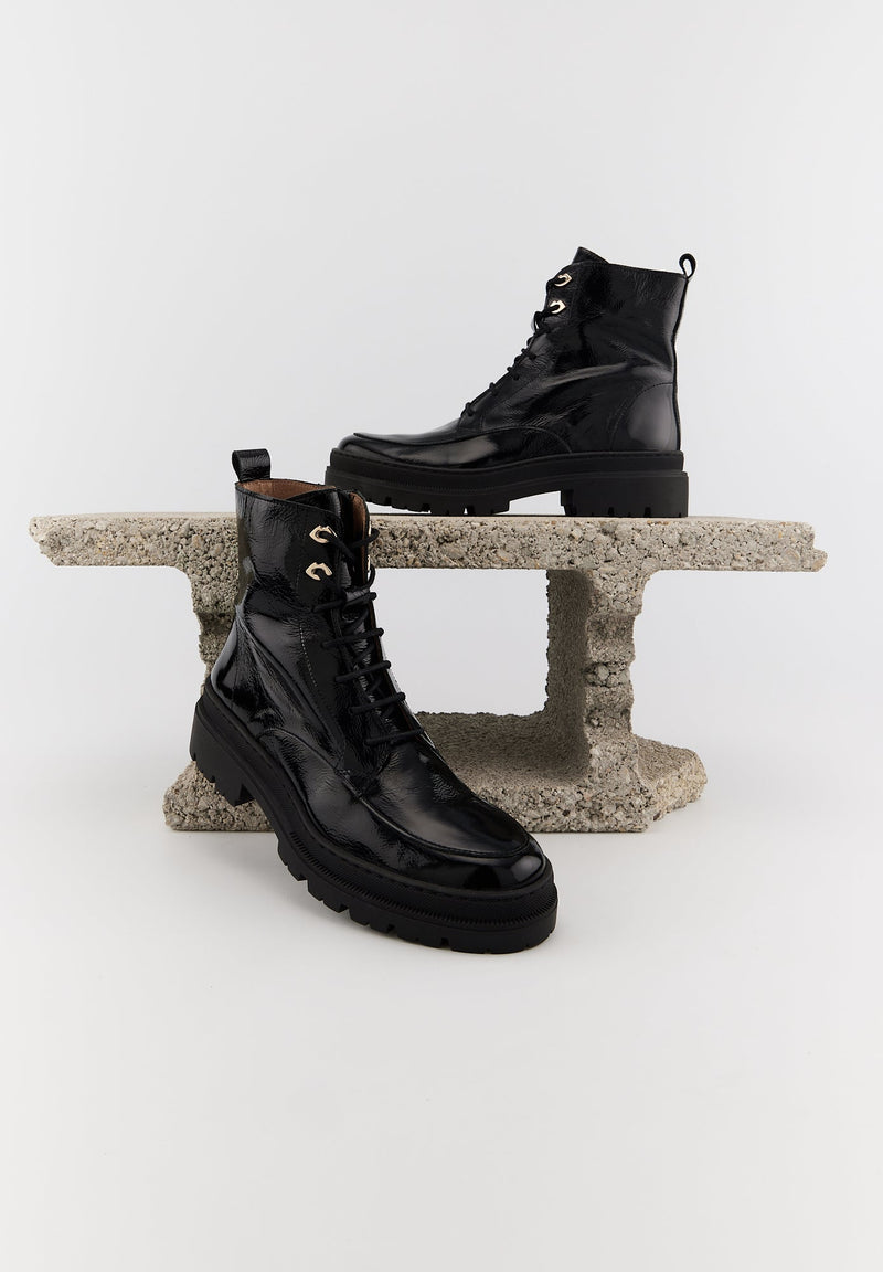 Camille - Cuir Brillant Noir - Bons Baisers - The Bradery