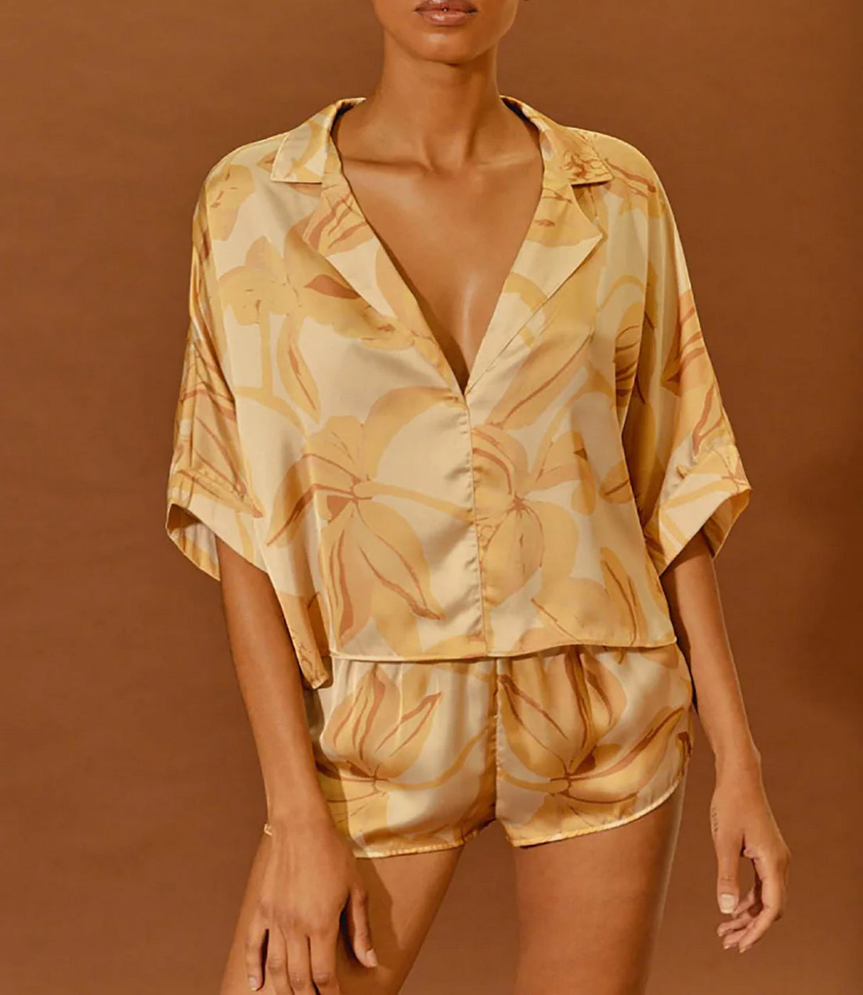 Camisa Miel - Flores Nacaradas