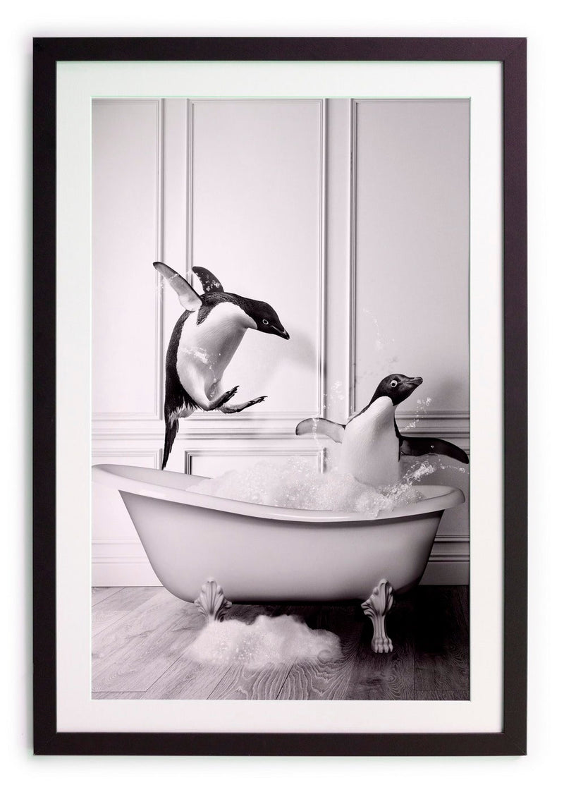 Cuadro Moldura Negra 40X30 (Baño Pingüino) - Decoraciones Multicolor Really Nice Things