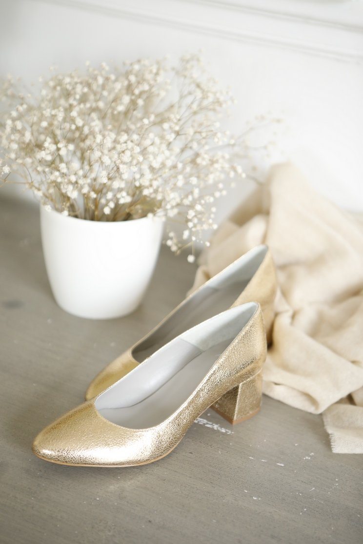 Buzios Gold pumps - Anaki - The Bradery