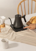 Hattori Swan Studio - 0.5 L Kettle - Black
