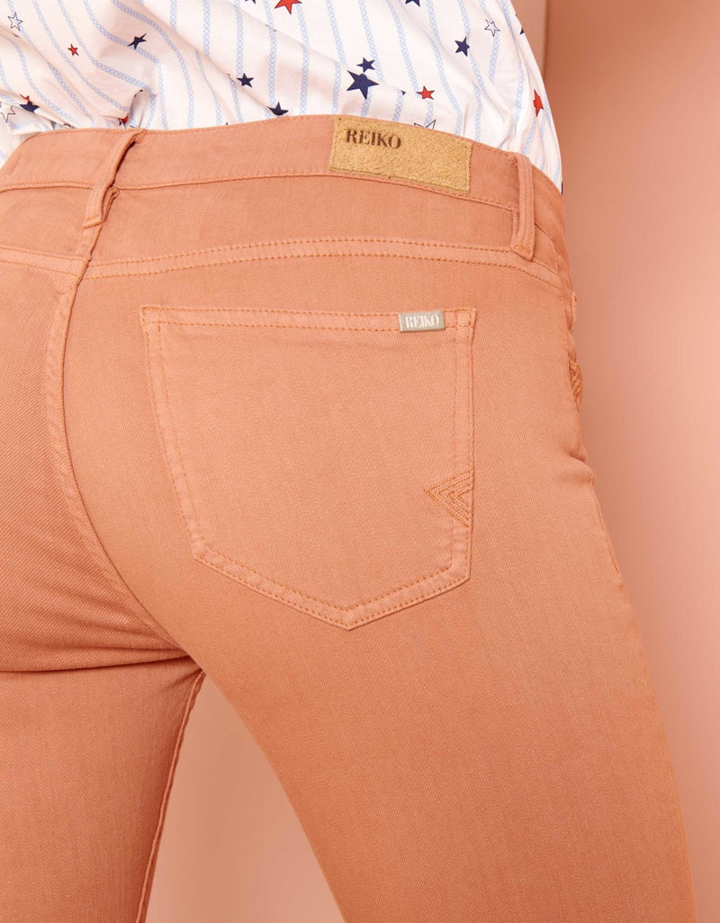 Jean Lily Color - Salmon - Reiko - The Bradery