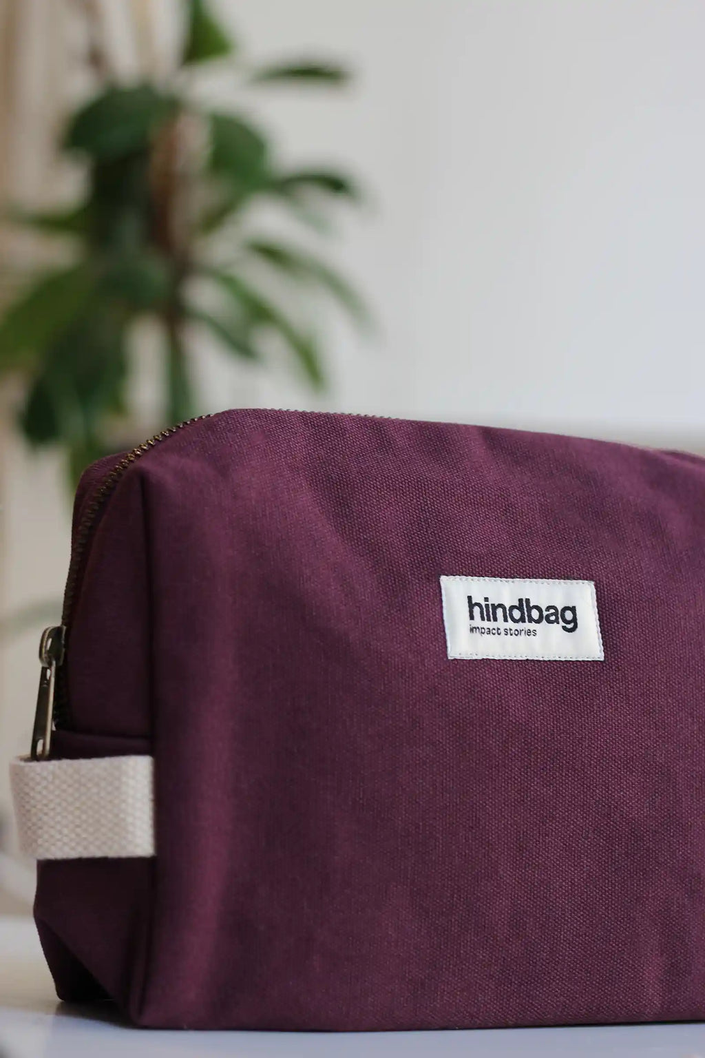 Necessär Léon plommonlila Hindbag2