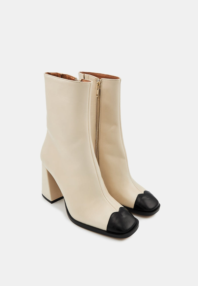 Margot - Cuir Crème et Noir - Bons Baisers - The Bradery