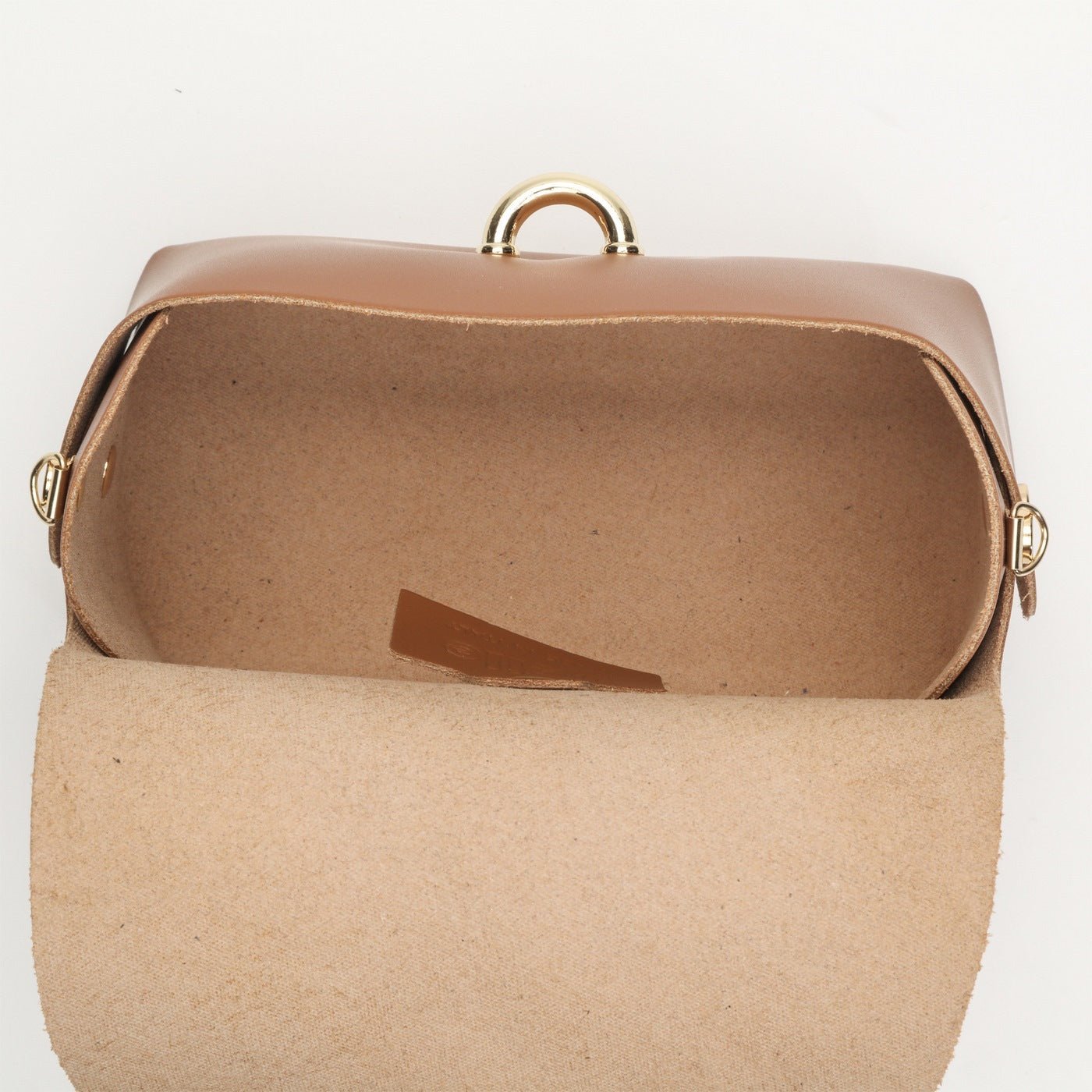 Zephyr clutch - Camel - Victor & Hugo -The Bradery