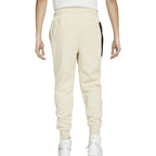Pantalón Nike Tech Fleece Jogger - Beige - Hombre PANTALONES NIKE TEXTIL HOMBRE Nike