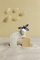 Alfileres de limón bimaterial Lonette - Broche índigo/oro Des Petits Hauts