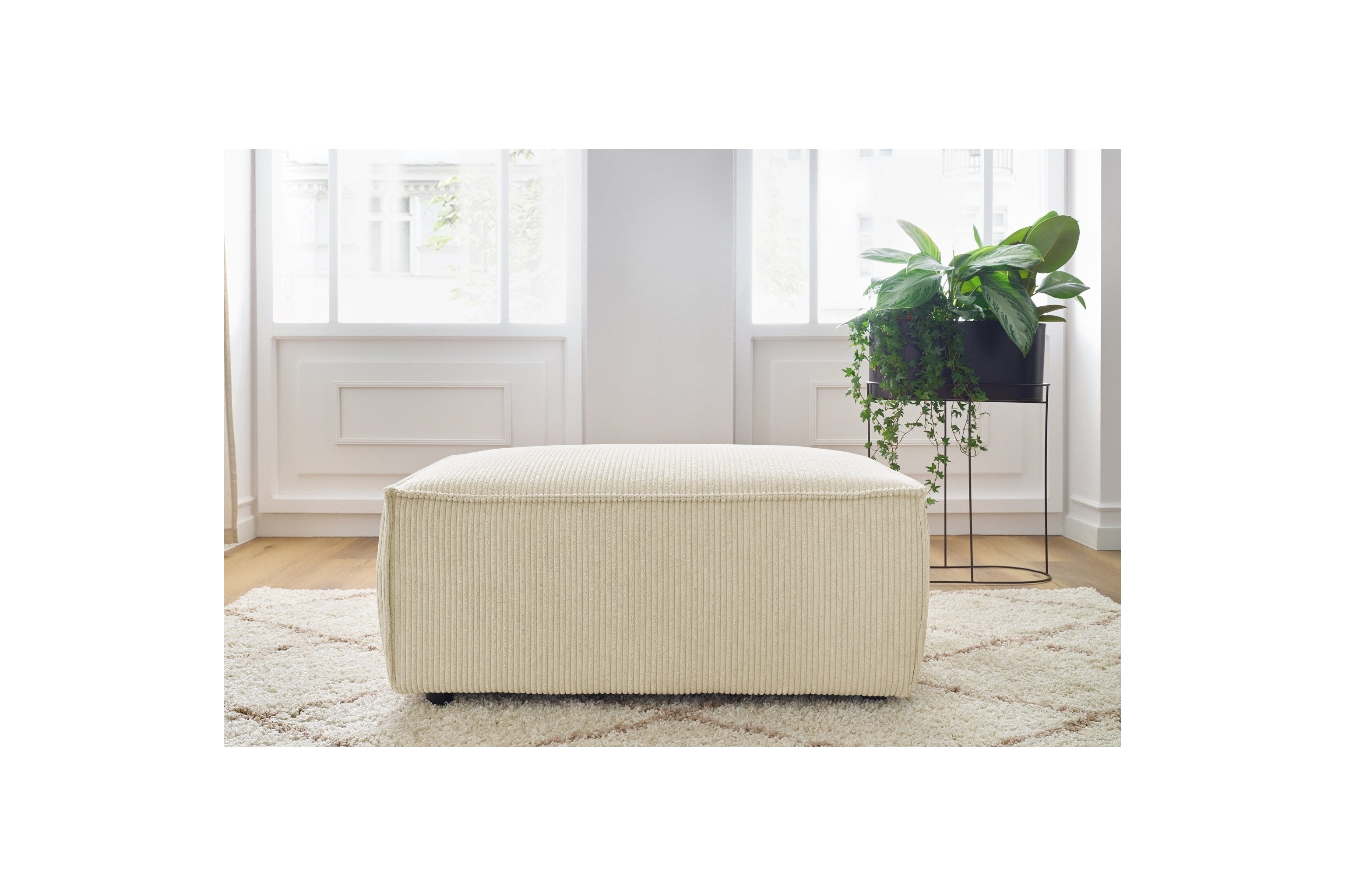 Puf compacto NIHAD de pana - BOBOCHIC - The Bradery