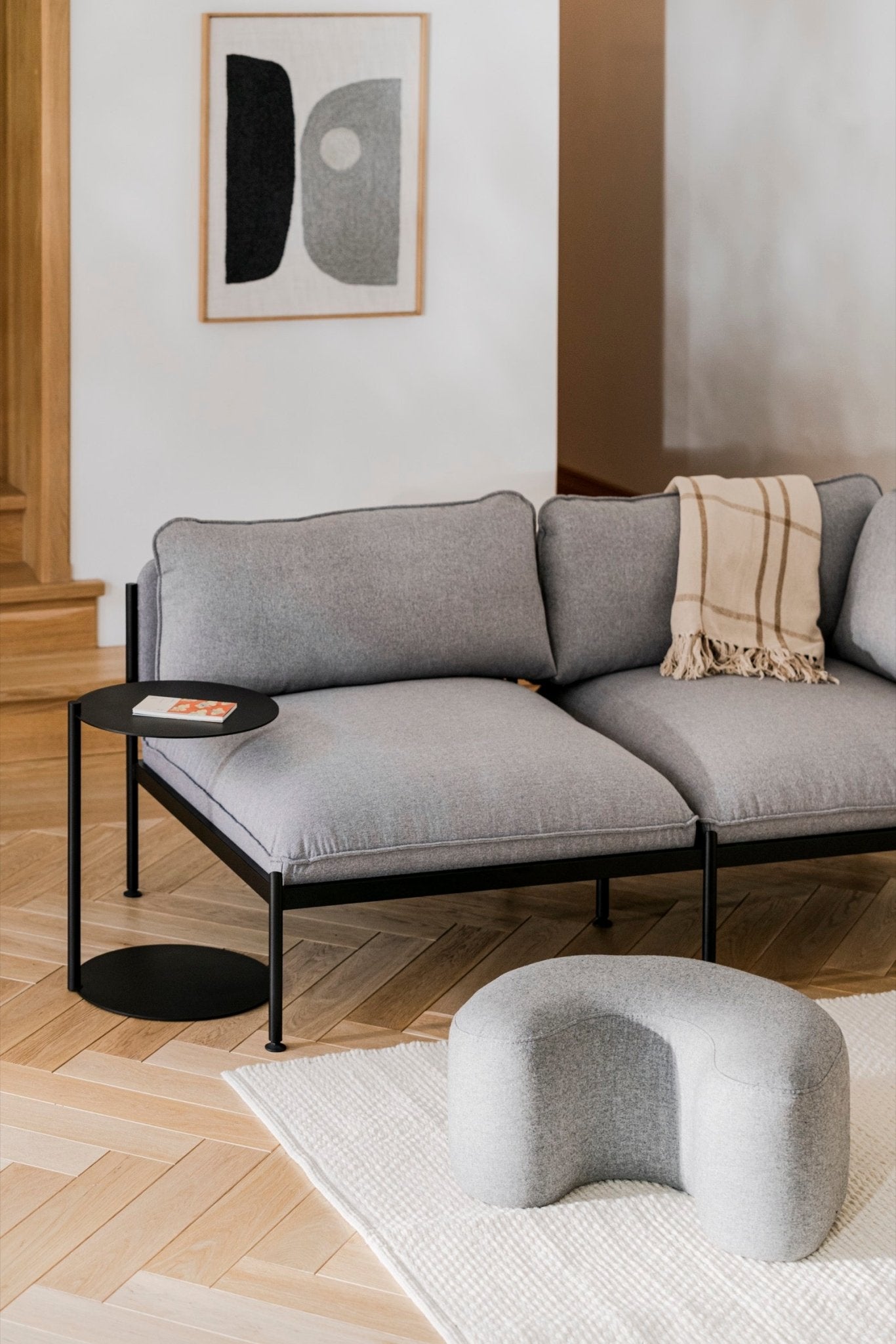 Pouf Ü - Laine - Gris Universel - Noo.ma Design - The Bradery