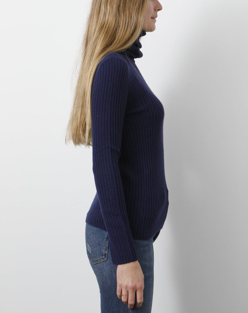 ML - 1 - Not Shy - NotShy* - Sudadera con capucha The Bradery