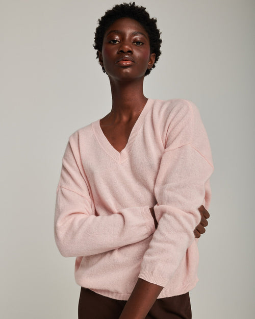 Alicia V-Neck Sweater - Blush - Woman - Absolut Cashmere - The Bradery