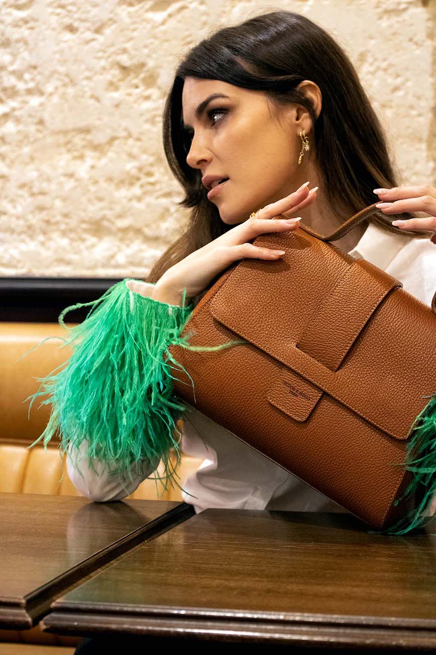 Bolso de Mano Kay - Camel - Victor & Hugo - The Bradery